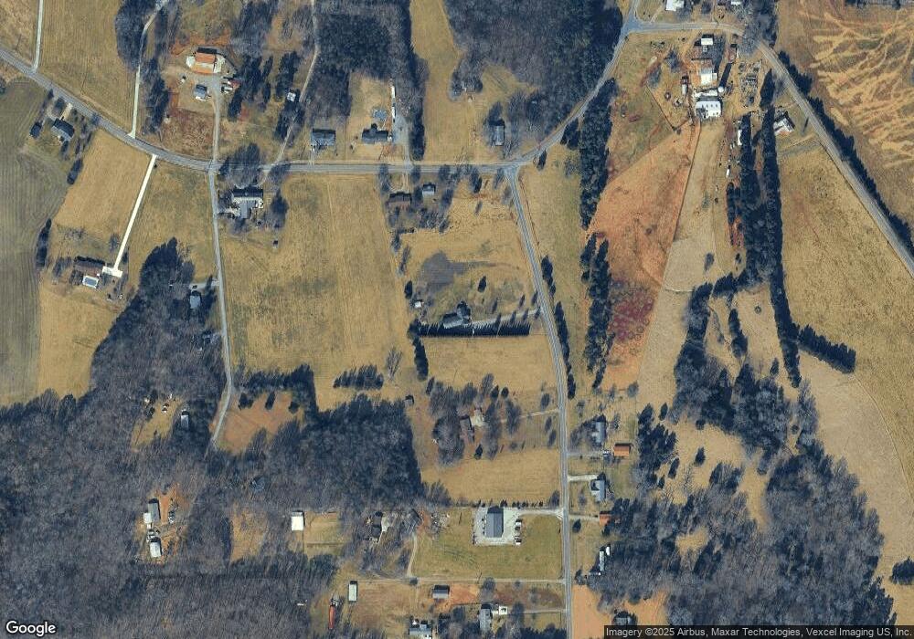 114 Longview Rd, Statesville, NC 28625 - photo 1