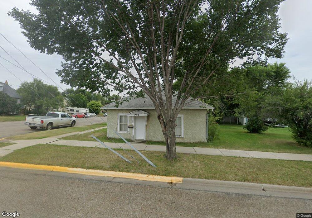 724 3rd St SE, Jamestown, ND 58401 - photo 1