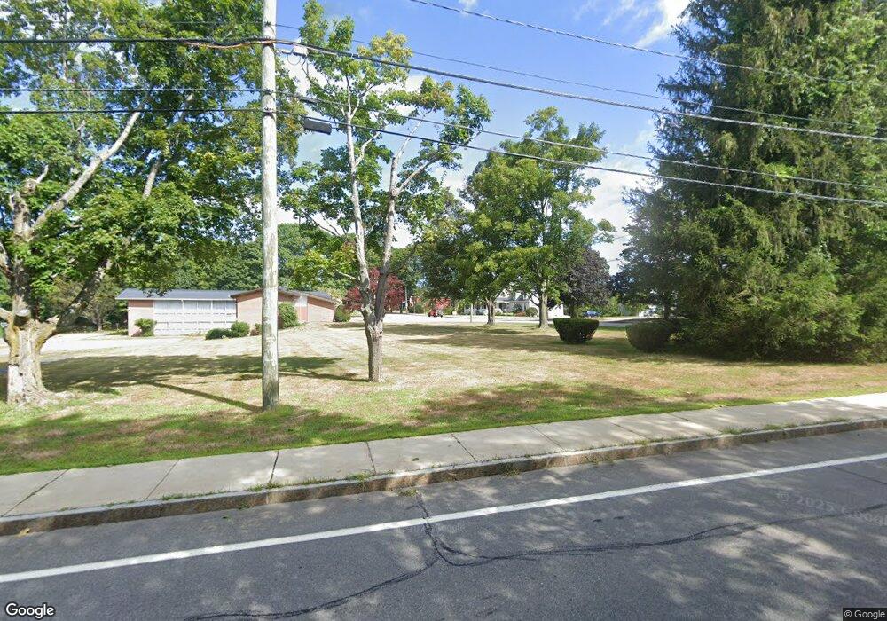 363 Middle Rd, Portsmouth, NH 03801 - photo 1
