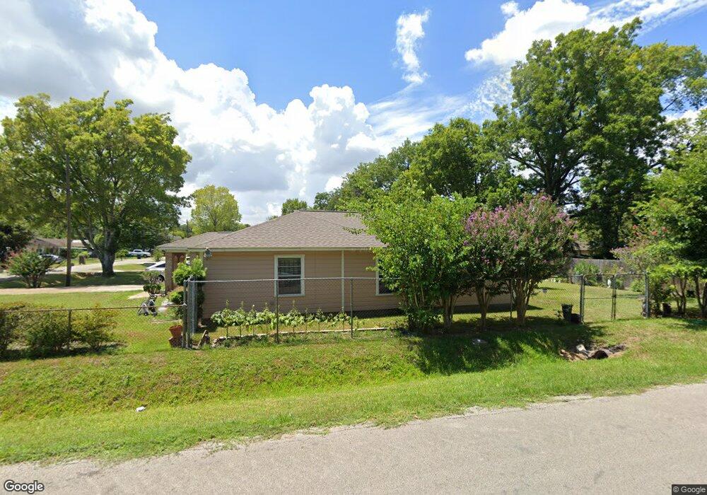 7649 Bellingham Dr, Houston, TX 77028 - photo 1