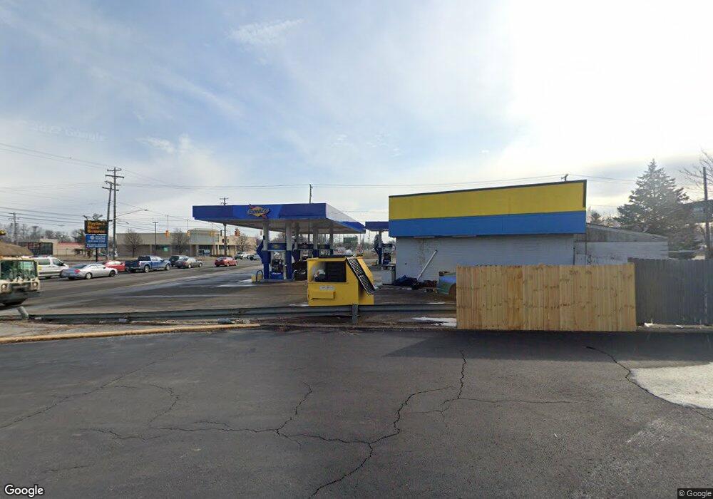 1330 E Atherton Rd, Flint, MI 48507 - photo 1