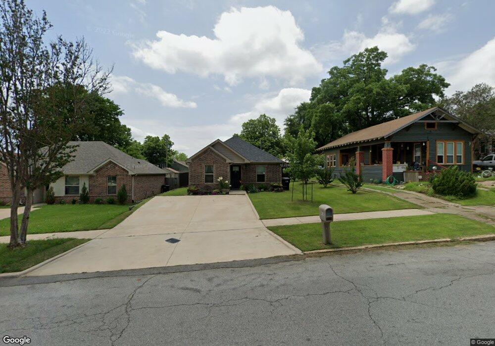 610 W Hull St, Denison, TX 75020 - photo 1
