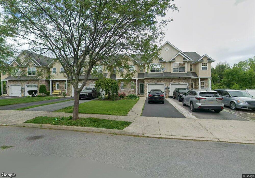 256 Maple Ct, Alburtis, PA 18011 - photo 1