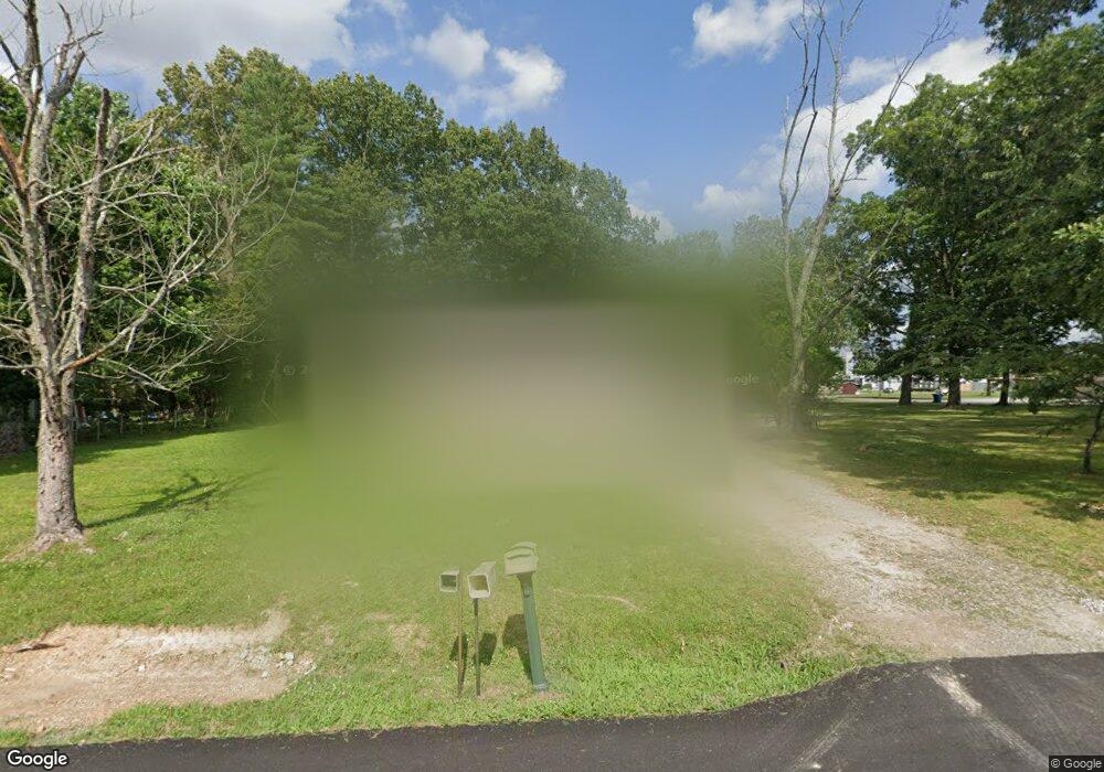 917 Madison St, Manchester, TN 37355 - photo 1