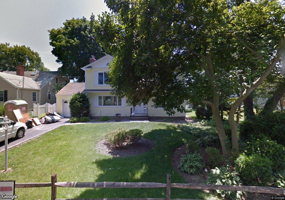 3 Hill Dr, Glen Head, NY 11545 - photo 1