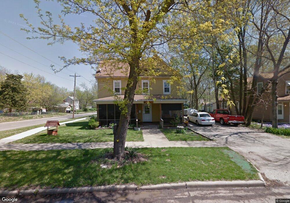 1902 SW Lane St, Topeka, KS 66604 - photo 1