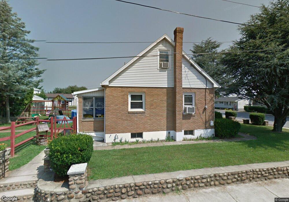 2124 Columbia Ave, Whitehall, PA 18052 - photo 1