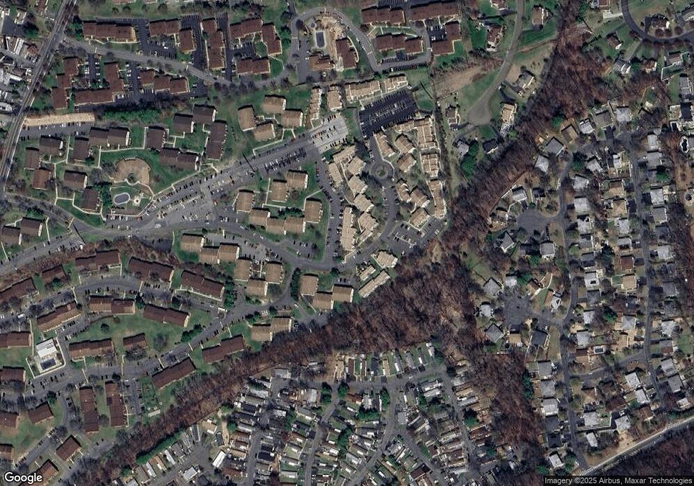 402 Country Club Ln unit 402, Pomona, NY 10970 - photo 1