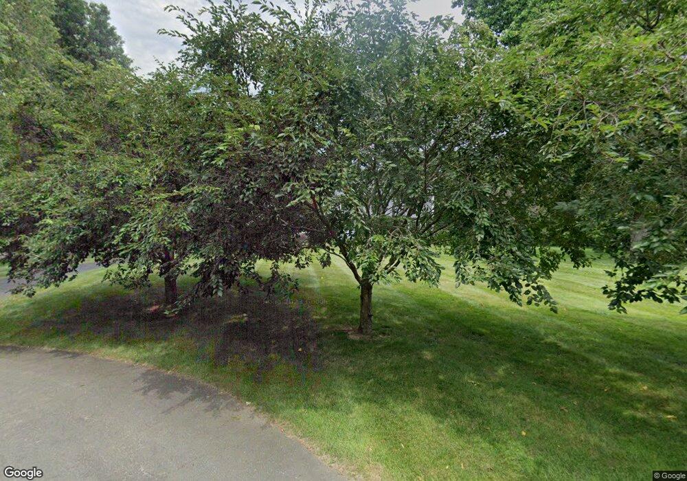 10 Red Coat Ln, Redding, CT 06896 - photo 1