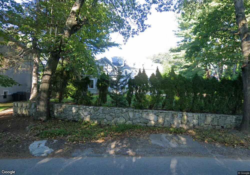 134 Vine St, Chestnut Hill, MA 02467 - photo 1