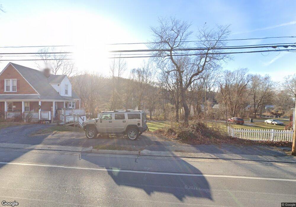 1320 E Main St, Waynesboro, VA 22980 - photo 1