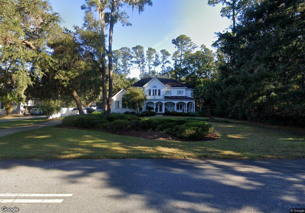 210 W Point Dr, Saint Simons Island, GA 31522 - photo 1
