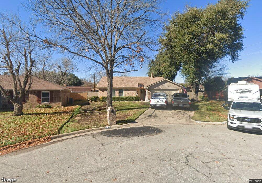 5805 Waterford Ct, North Richland Hills, TX 76180 - photo 1