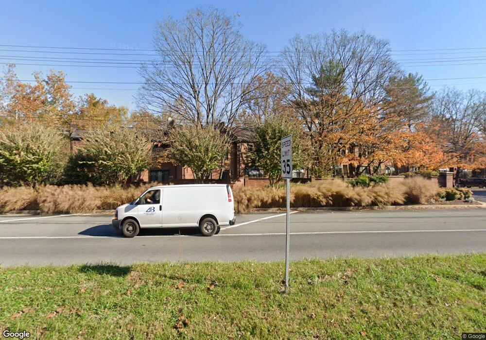 7533 Bradley Blvd, Bethesda, MD 20817 - photo 1