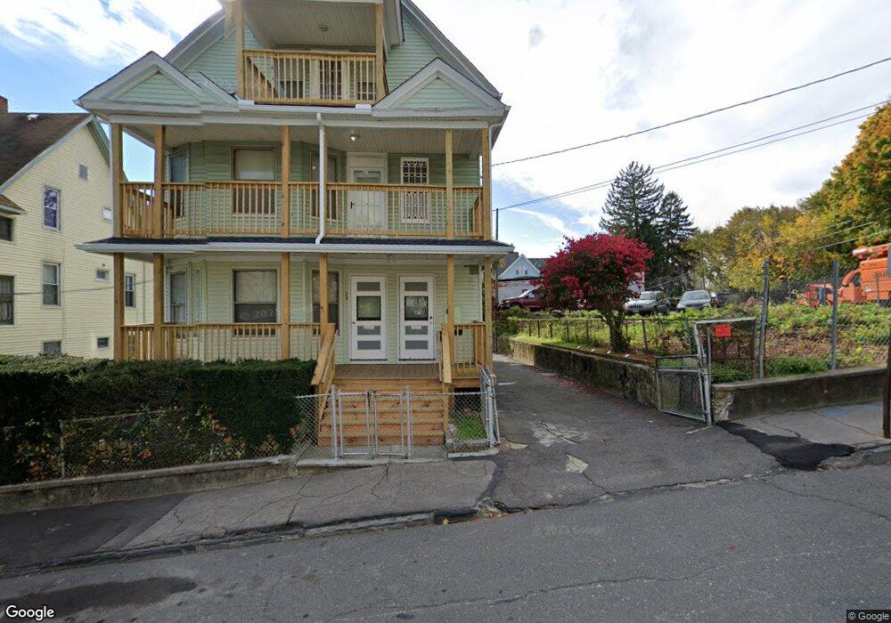 35 Brewster St, Waterbury, CT 06704 - photo 1