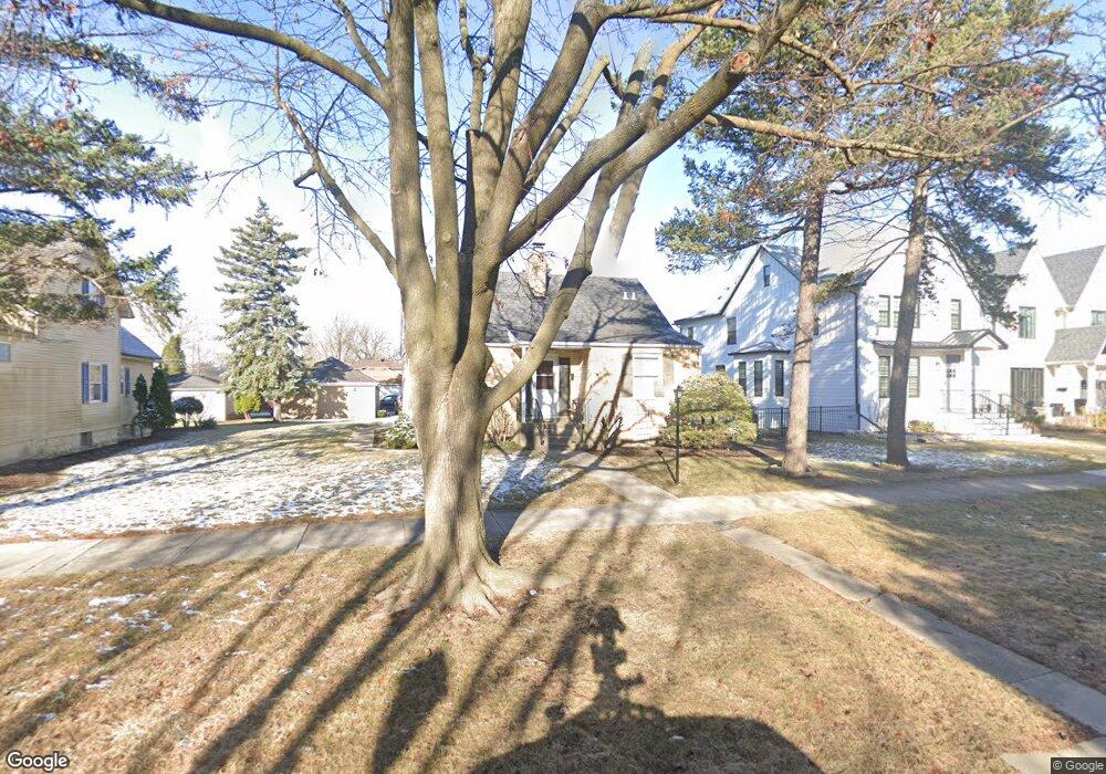 136 N Evergreen Ave, Elmhurst, IL 60126 - photo 1