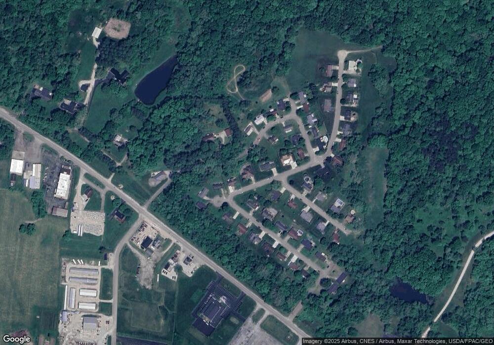 503 Highland Dr, Logan, OH 43138 - photo 1