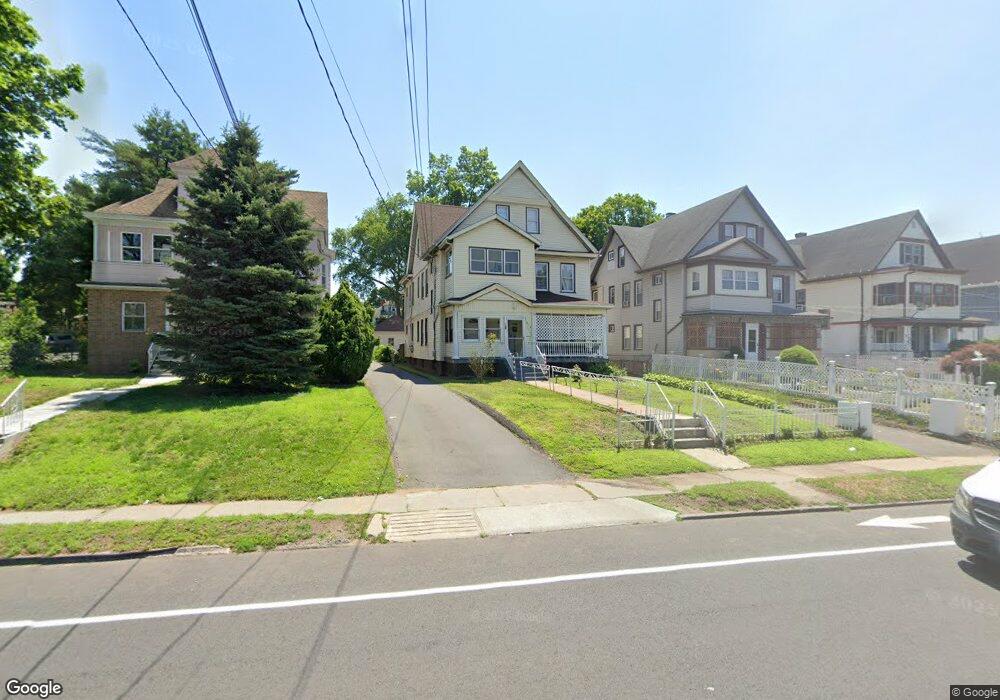 222 Blue Hills Ave unit 224, Hartford, CT 06112 - photo 1