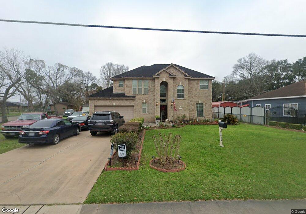 1004 E House St, Alvin, TX 77511 - photo 1