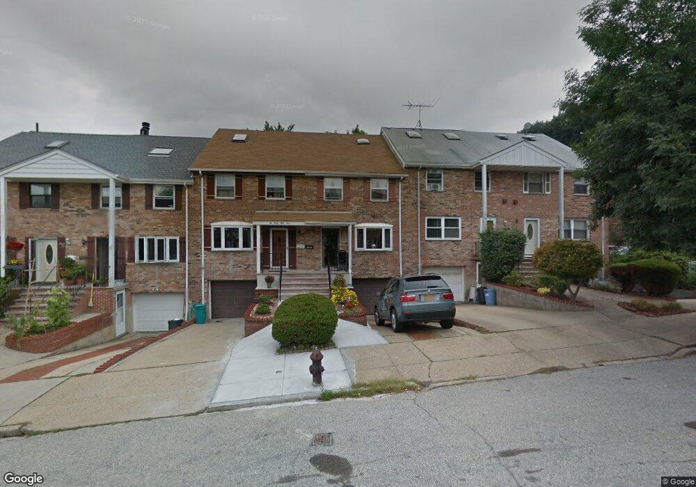 240-55 66th Ave, Douglaston, NY 11362 - photo 1