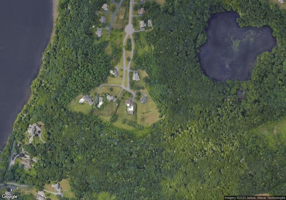 262 Bluff Point Rd, South Glastonbury, CT 06073 - photo 1