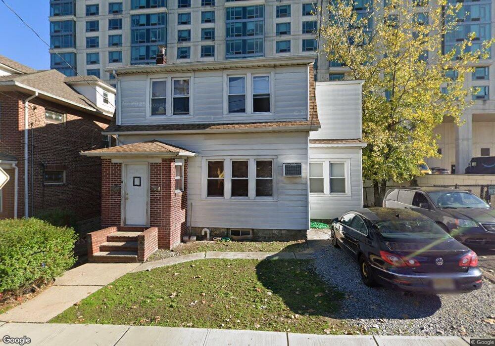 4 Glen St unit 1, Cliffside Park, NJ 07010 - photo 1