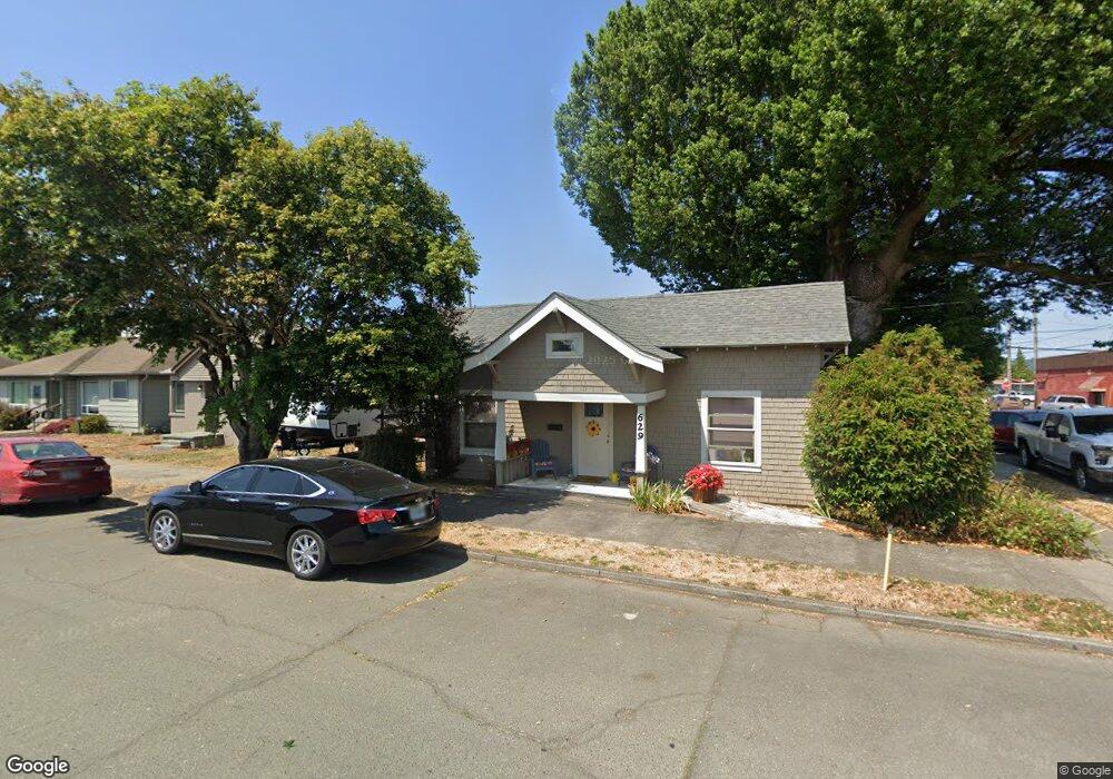 629 Maple St, Myrtle Point, OR 97458 - photo 1