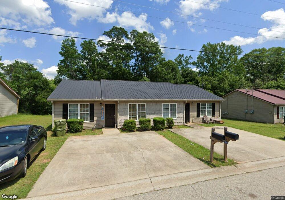 320 Avalon Dr, Carrollton, GA 30117 - photo 1