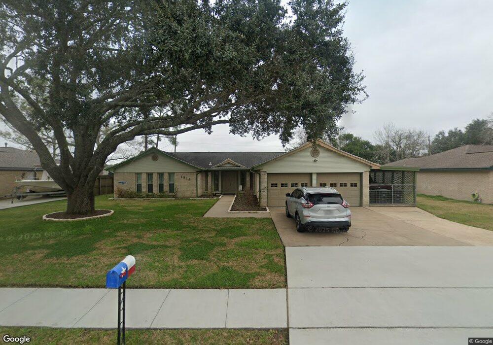 1918 Tracy Lynn Ln, Alvin, TX 77511 - photo 1