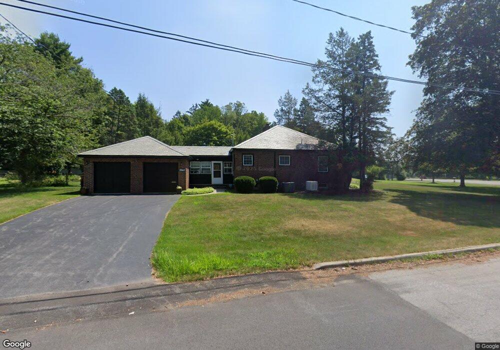 2242 Algonquin Rd, Schenectady, NY 12309 - photo 1