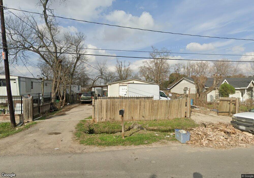 1917 Cromwell St, Houston, TX 77093 - photo 1