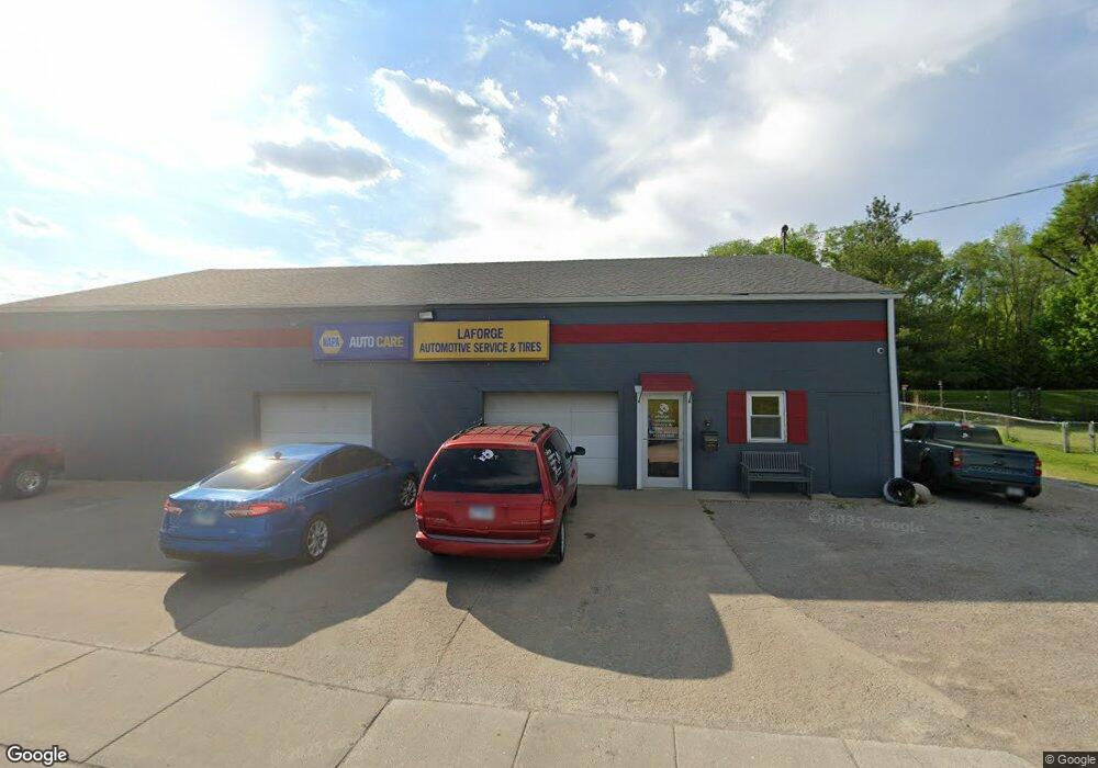 929 S Kickapoo St, Lincoln, IL 62656 - photo 1