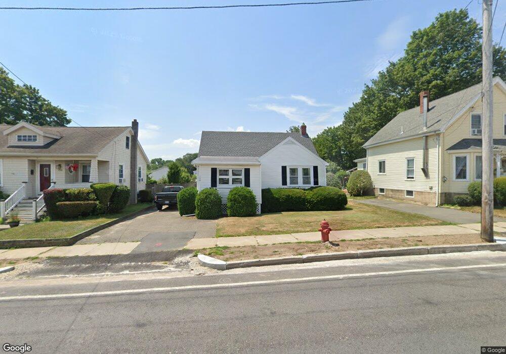 158 Bridge St unit 2, Salem, MA 01970 - photo 1