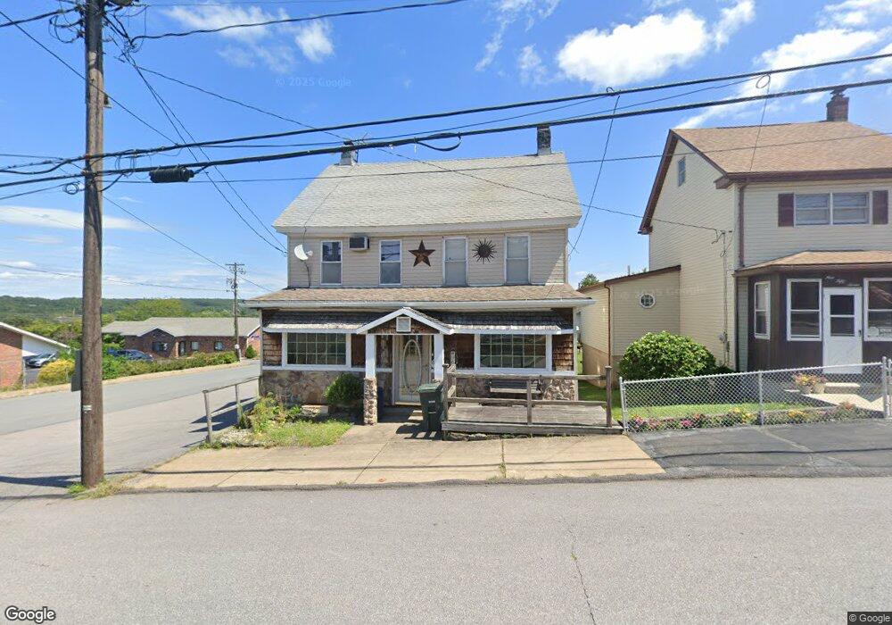 963 N Vine St, Hazleton, PA 18201 - photo 1