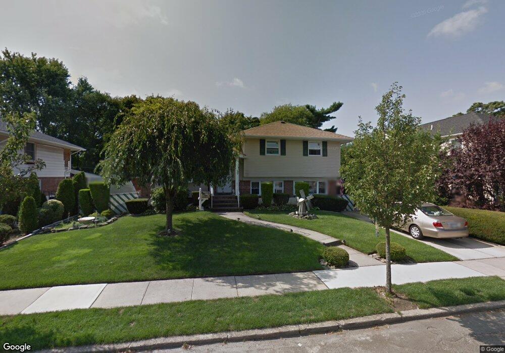 6 Shelly Ln, Bethpage, NY 11714 - photo 1