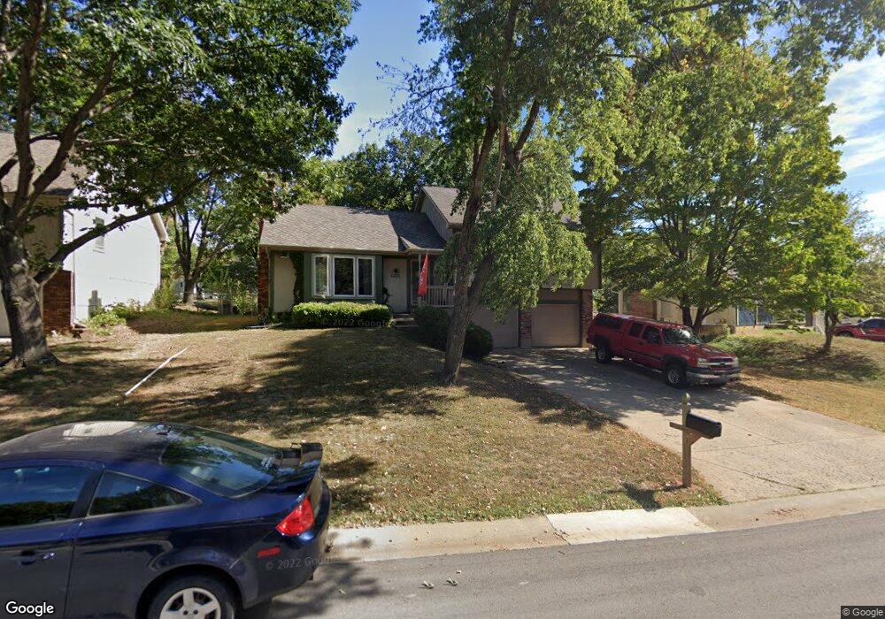 6413 Acuff St, Shawnee, KS 66216 - photo 1