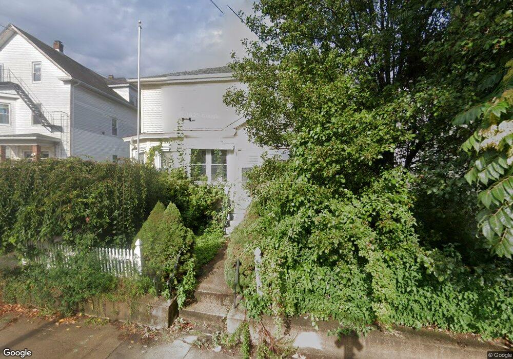 14 Mcniff St, West Warwick, RI 02893 - photo 1