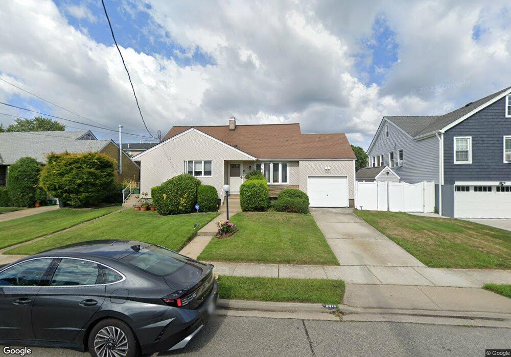 2476 Riverside Dr, Wantagh, NY 11793 - photo 1