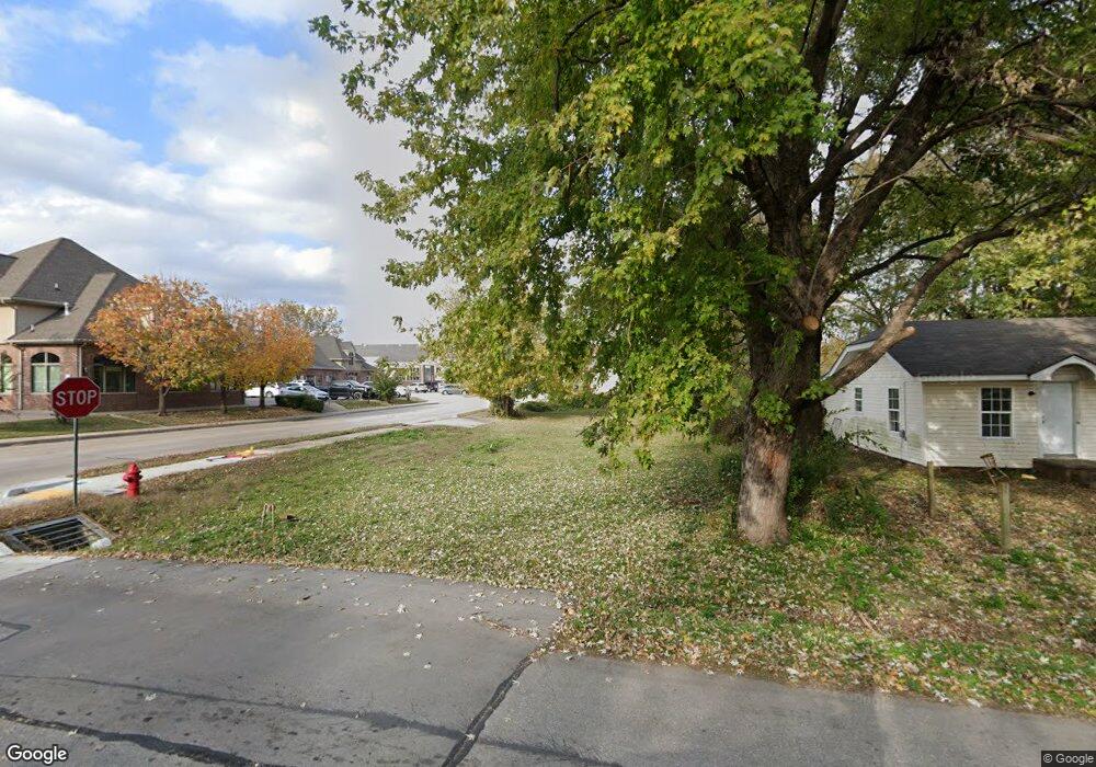 204-206 E 1st St, Claremore, OK 74017 - photo 1