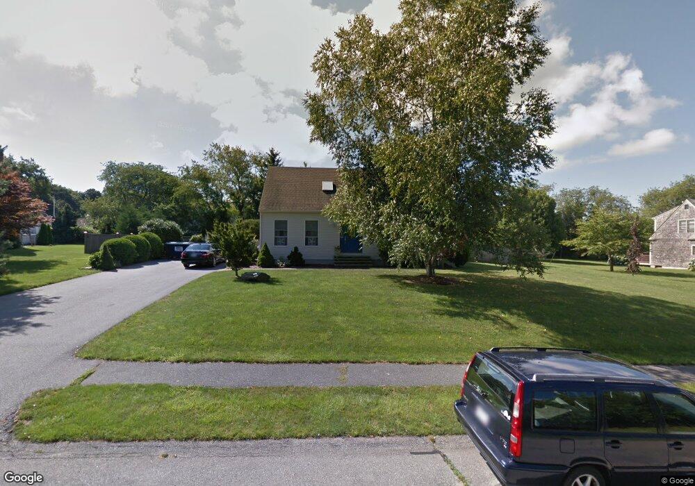 8 Columbia Rd, Middletown, RI 02842 - photo 1