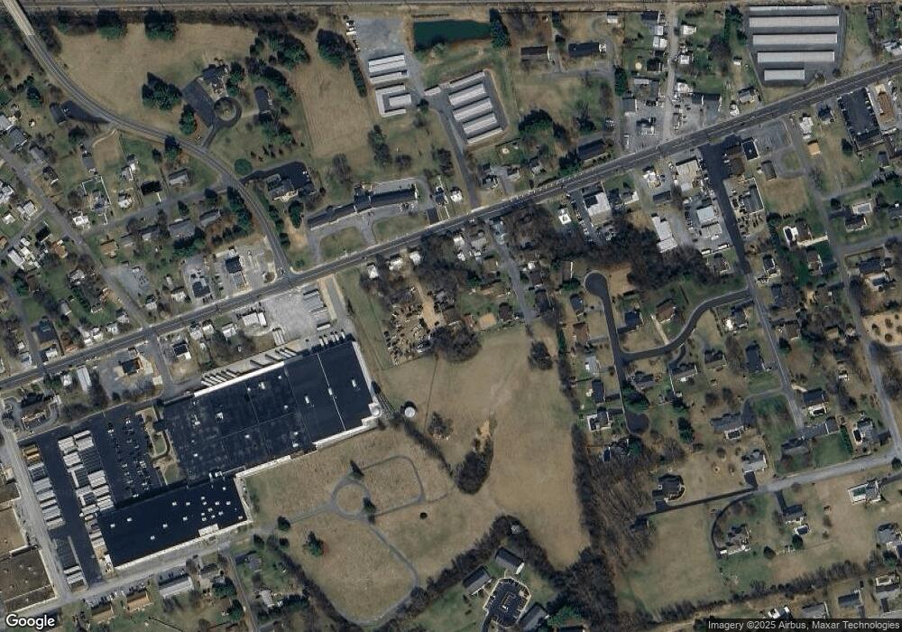 1018 E Main St, Luray, VA 22835 - photo 1