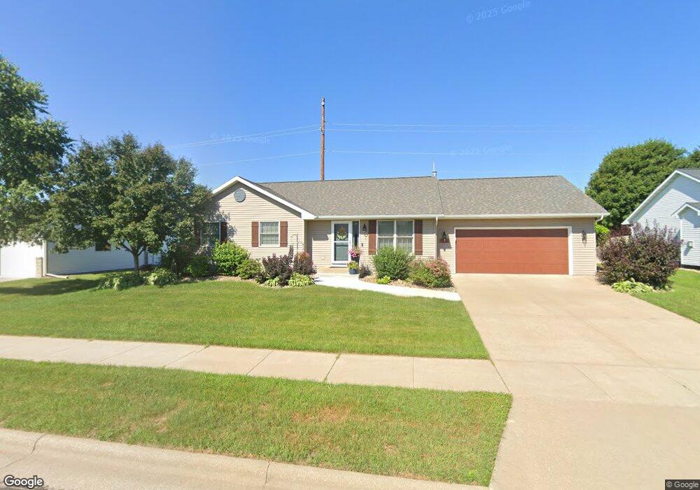 902 Remington Dr, Holmen, WI 54636 - photo 1