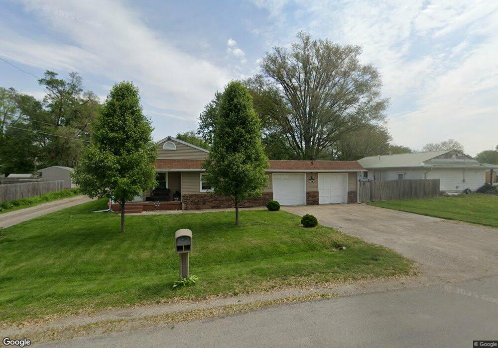 110 Frorer Ave, Lincoln, IL 62656 - photo 1
