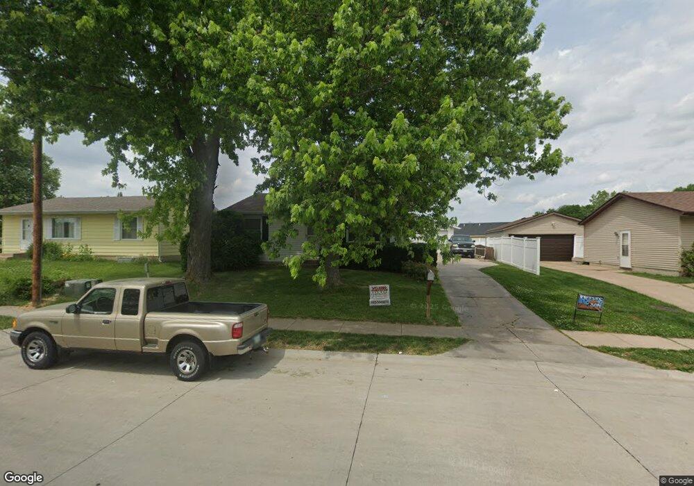 3216 W 43rd St, Davenport, IA 52806 - photo 1