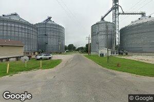 201 E Maple St, Stronghurst, IL 61480