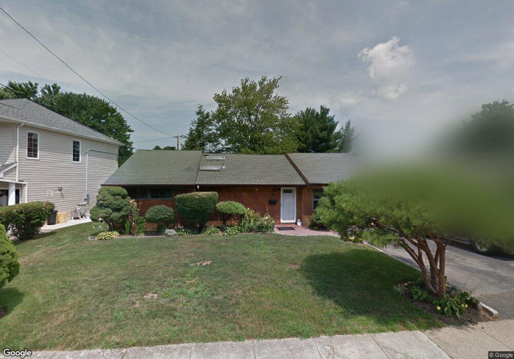 13 Bryant Rd, Glen Cove, NY 11542 - photo 1