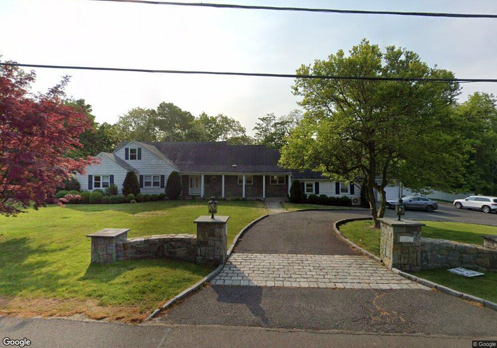 53 Stonehedge Dr S unit S, Greenwich, CT 06831 - photo 1