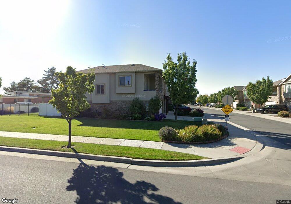 282 E Twin Bridges Ln, Midvale, UT 84047 - photo 1