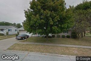 621 Crestview Dr, Mechanicsville, IA 52306