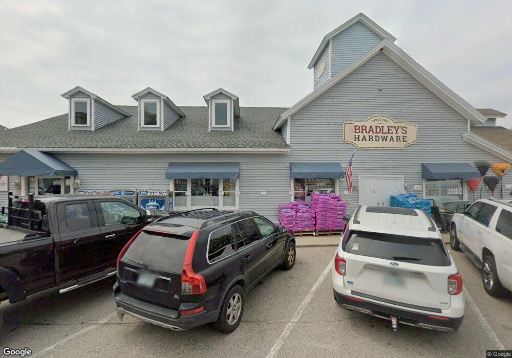 72 Railroad Ave unit 72, Wolfeboro, NH 03894 - photo 1